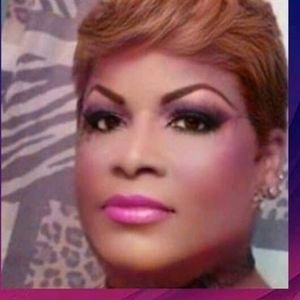 Meet your Posher, Pam